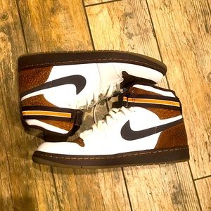 Nike air Jordan 1’s high strap sz 11.5
